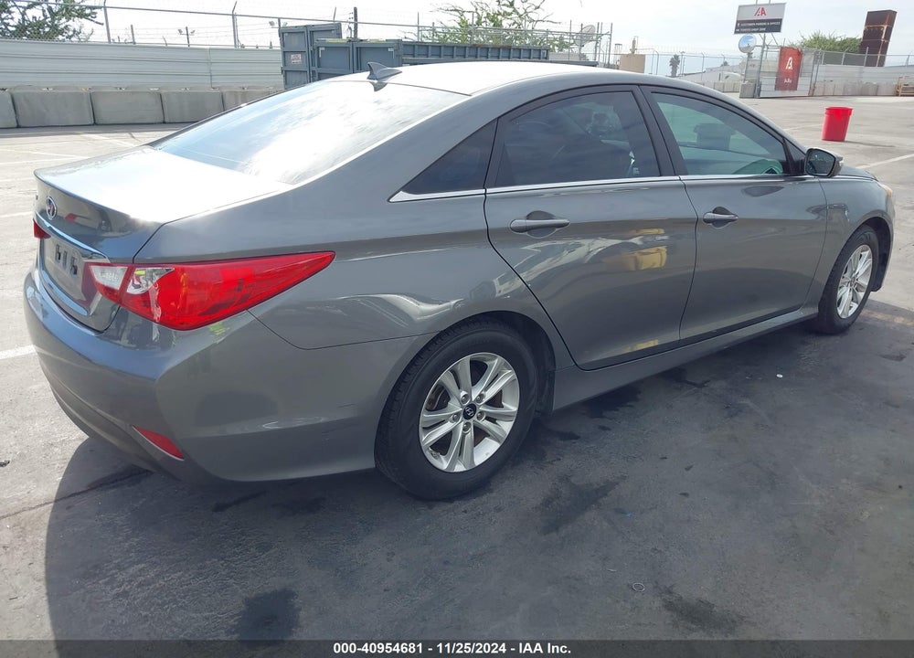 2014 HYUNDAI SONATA GLS VIN: 5NPEB4AC0EH936890