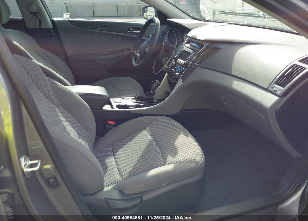2014 HYUNDAI SONATA GLS VIN: 5NPEB4AC0EH936890