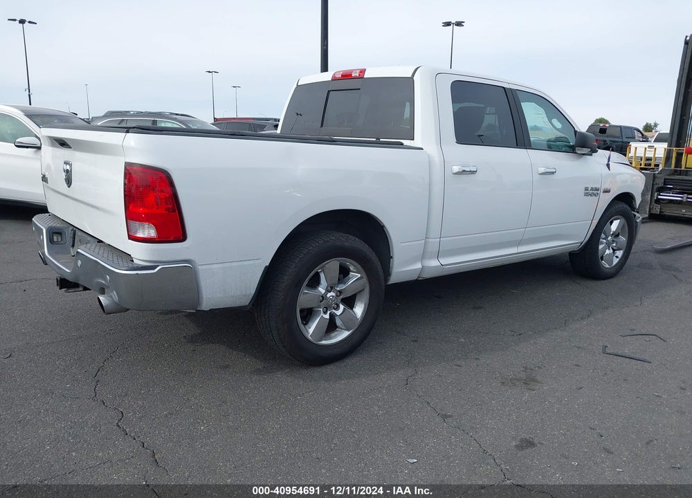 2018 RAM 1500 BIG HORN 4X2 5'7 BOX VIN: 3C6RR6LTXJG158050