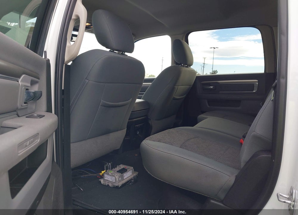 2018 RAM 1500 BIG HORN 4X2 5'7 BOX VIN: 3C6RR6LTXJG158050