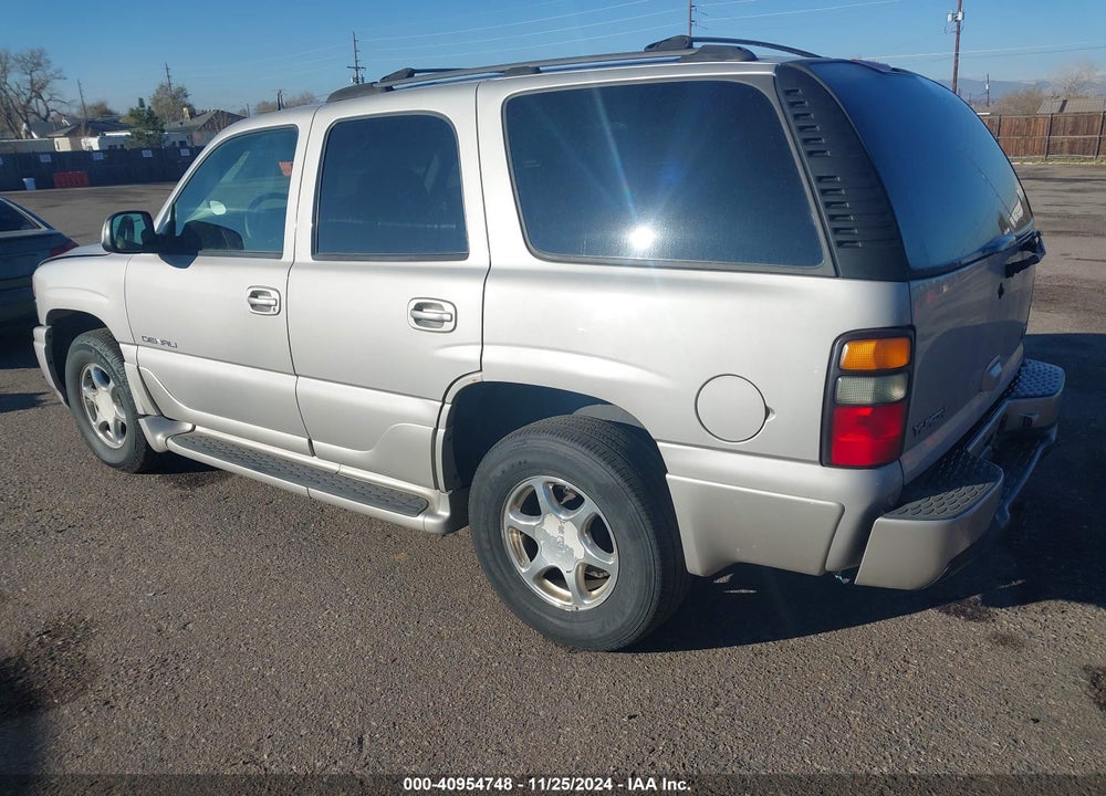 2005 GMC YUKON DENALI VIN: 1GKEK63U65J217754