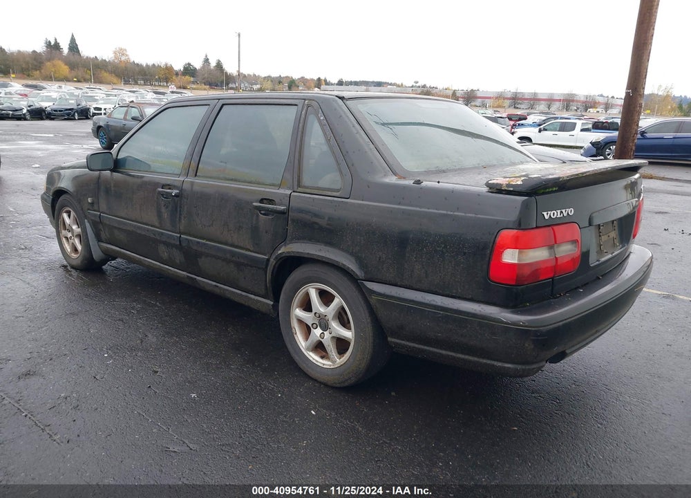 1999 VOLVO S70 VIN: YV1LS55A9X2621266