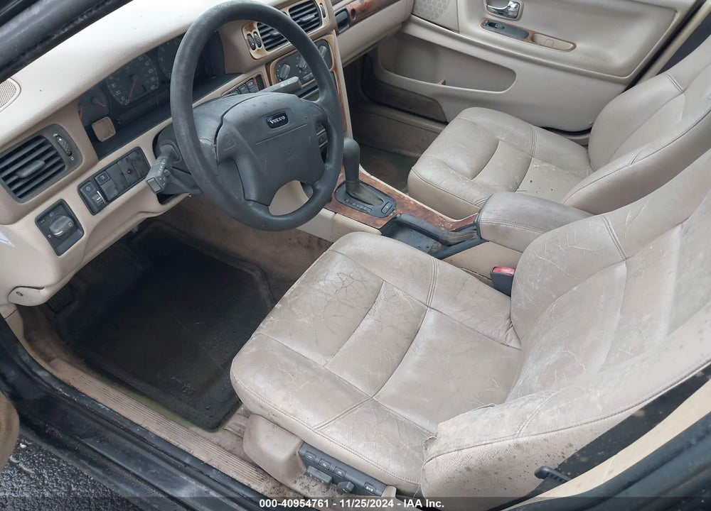 1999 VOLVO S70 VIN: YV1LS55A9X2621266
