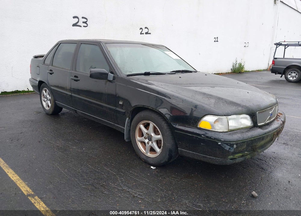 1999 VOLVO S70 VIN: YV1LS55A9X2621266