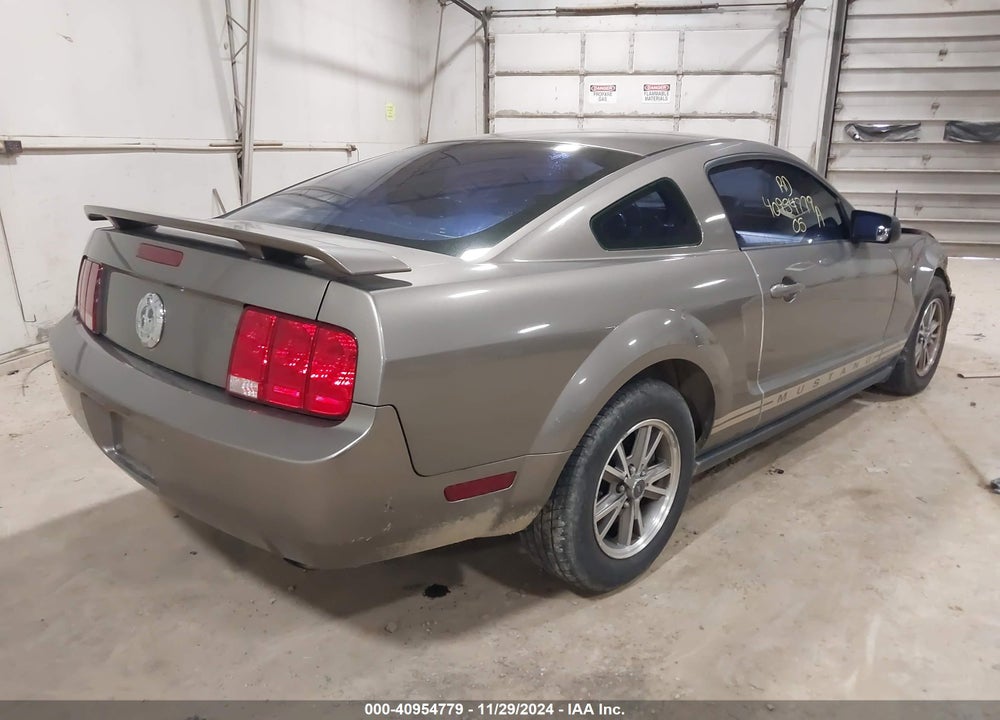 2005 FORD MUSTANG V6 DELUXE/V6 PREMIUM VIN: 1ZVFT80N055238207