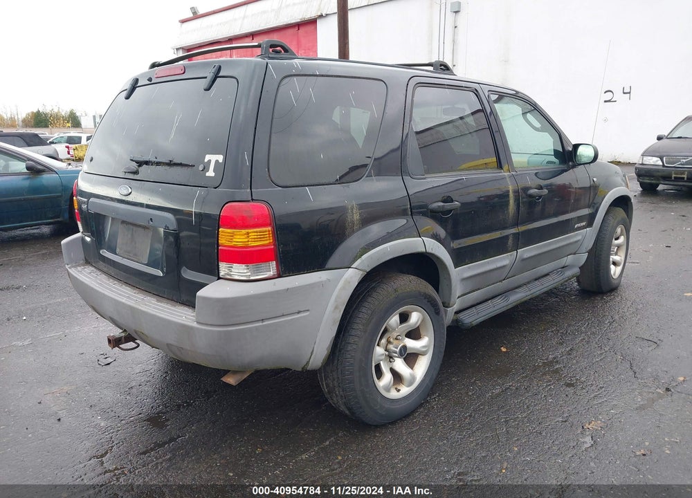 2001 FORD ESCAPE XLT VIN: 1FMYU04171KE84261