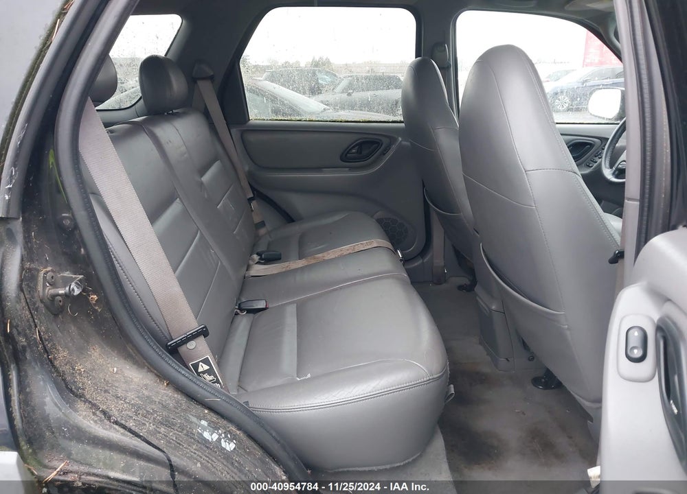 2001 FORD ESCAPE XLT VIN: 1FMYU04171KE84261