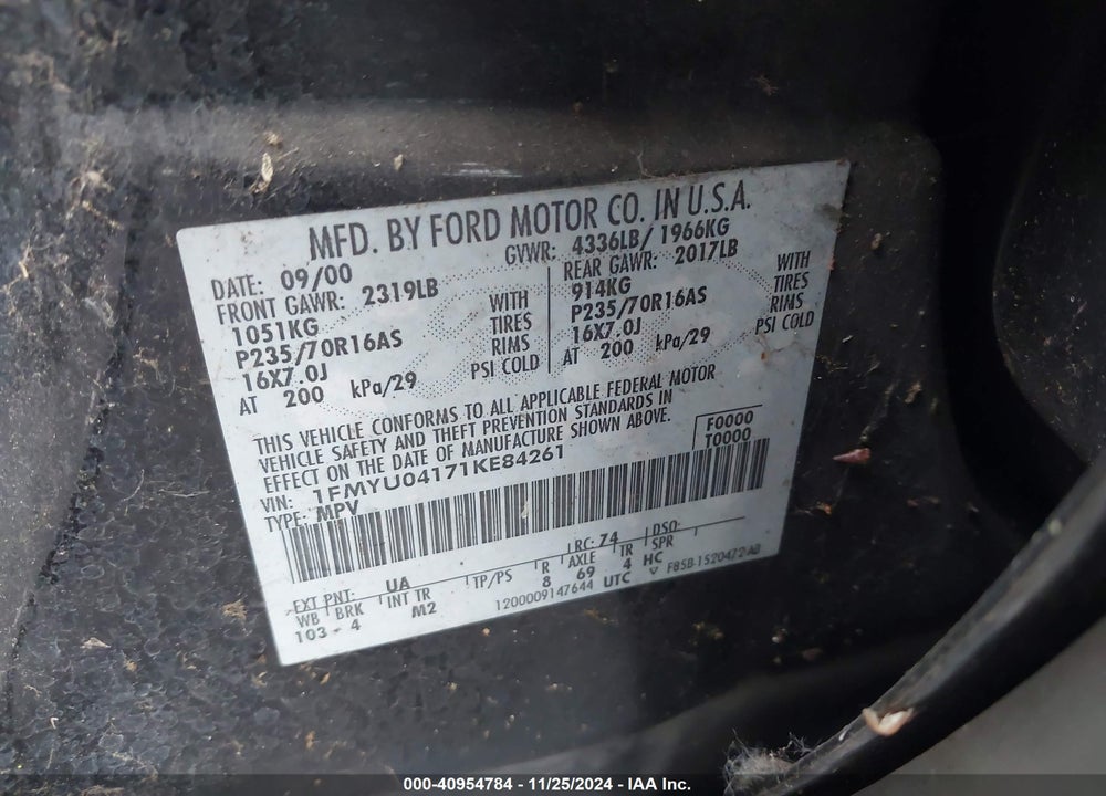 2001 FORD ESCAPE XLT VIN: 1FMYU04171KE84261