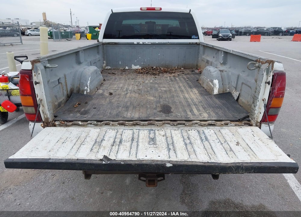2002 CHEVROLET SILVERADO 2500HD VIN: 1GCHK29U02E162280