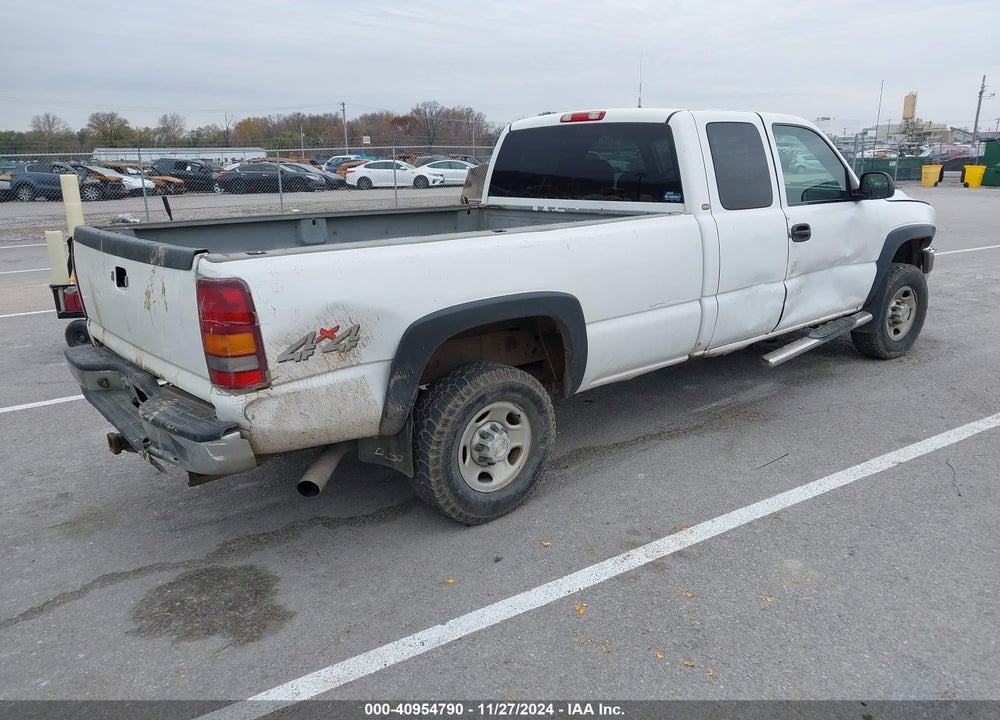 2002 CHEVROLET SILVERADO 2500HD VIN: 1GCHK29U02E162280