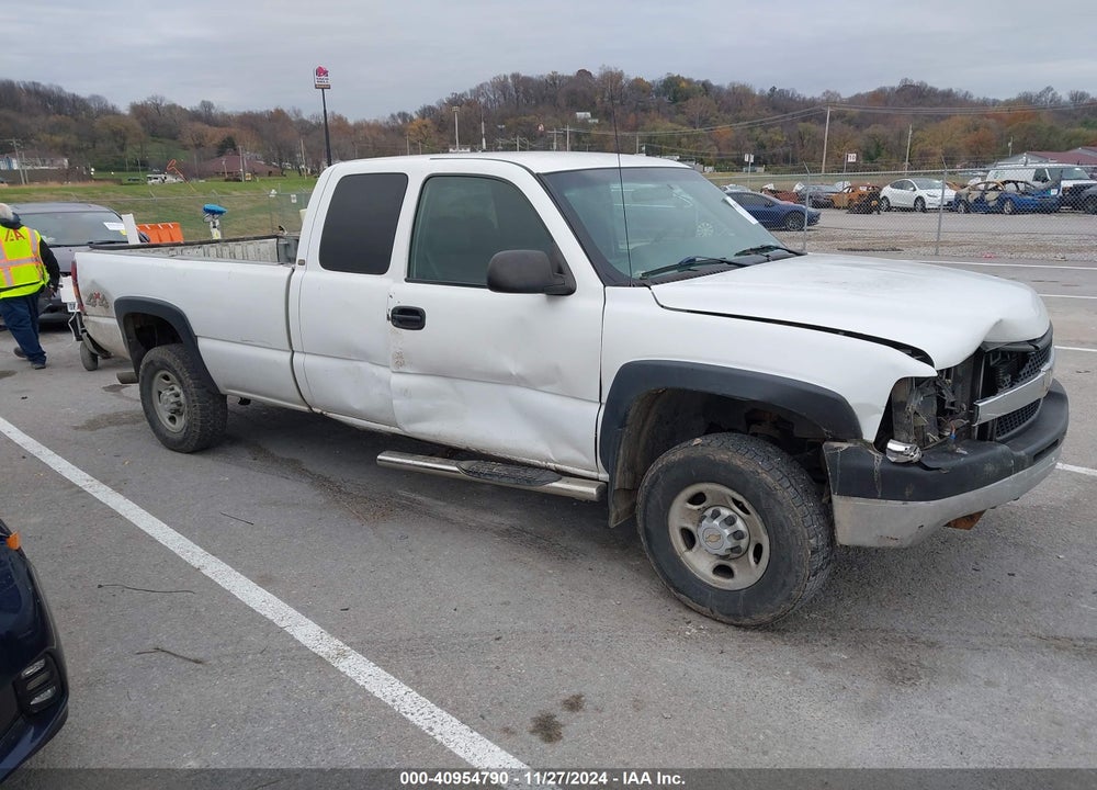 2002 CHEVROLET SILVERADO 2500HD VIN: 1GCHK29U02E162280