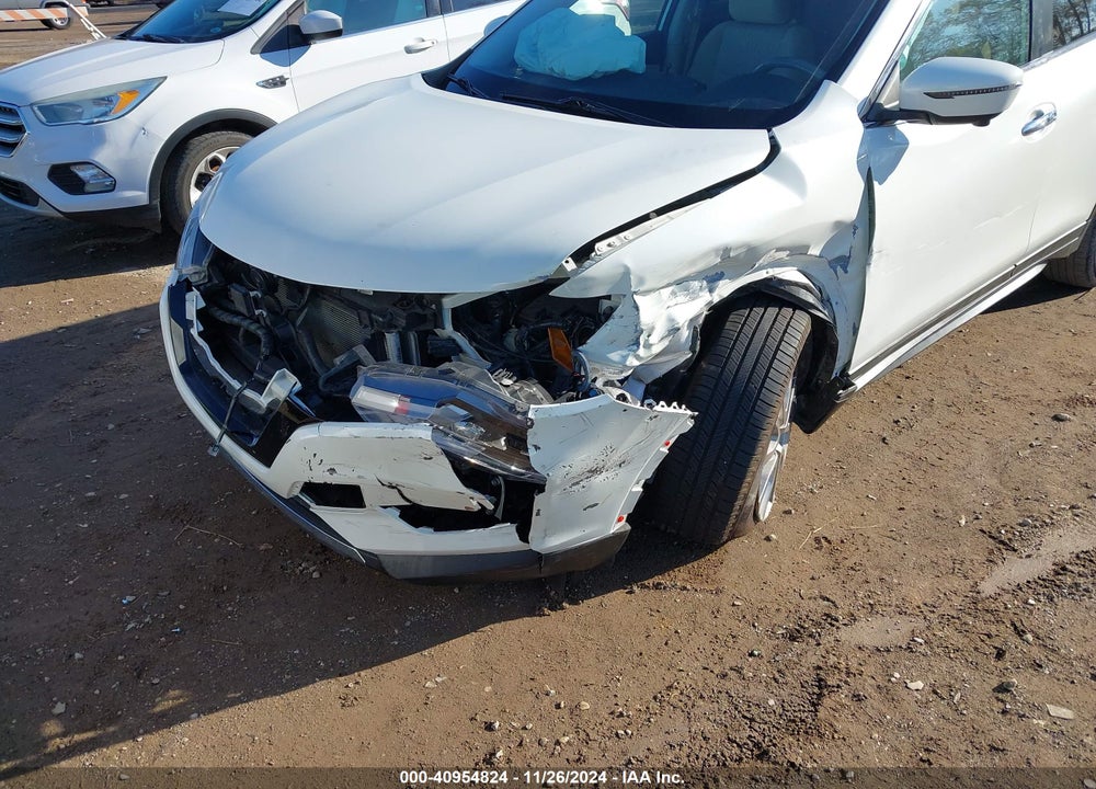 2018 NISSAN ROGUE SV VIN: 5N1AT2MT7JC832698
