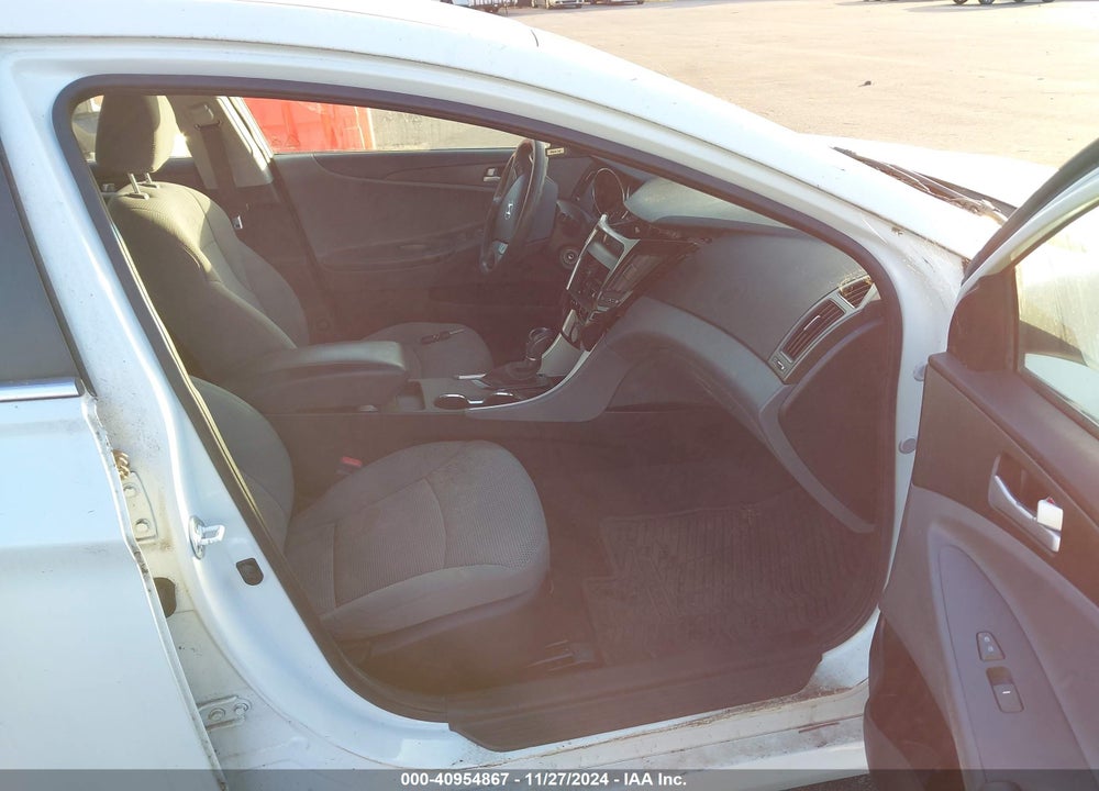 2014 HYUNDAI SONATA GLS VIN: 5NPEB4AC9EH857007