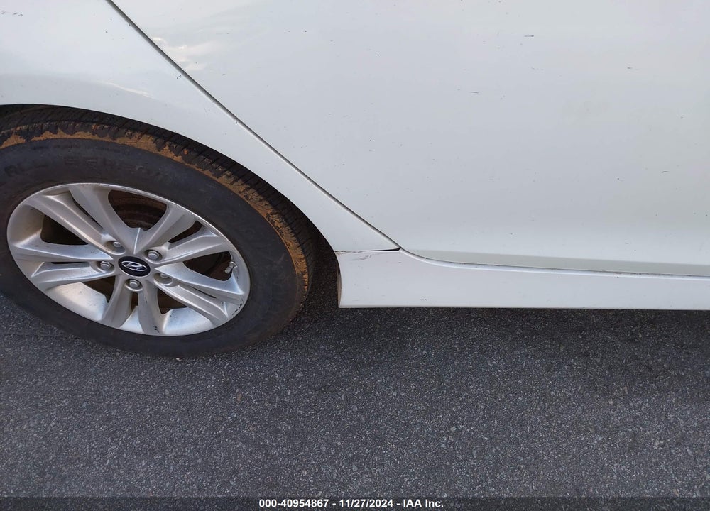 2014 HYUNDAI SONATA GLS VIN: 5NPEB4AC9EH857007