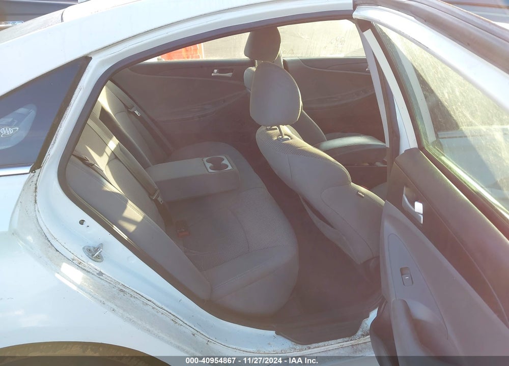 2014 HYUNDAI SONATA GLS VIN: 5NPEB4AC9EH857007