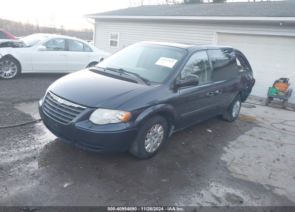 2007 CHRYSLER TOWN & COUNTRY LX VIN: 1A4GP44R27B189852
