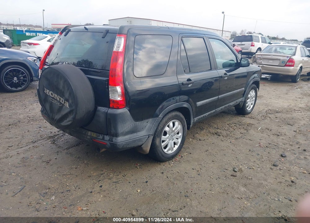 2005 HONDA CR-V VIN: SHSRD78845U303122