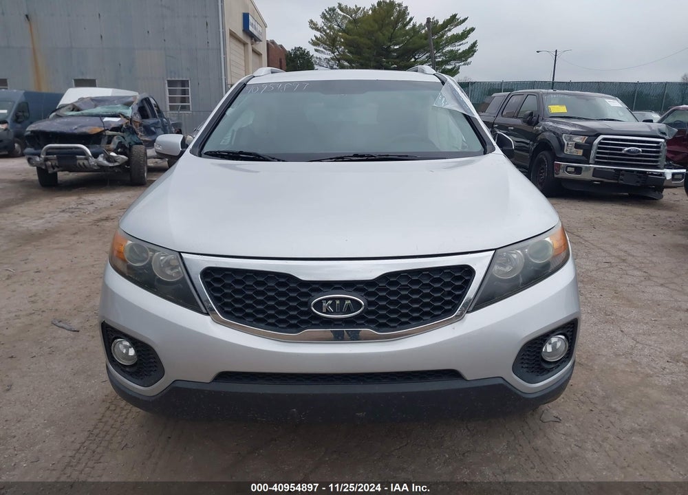 2012 KIA SORENTO LX VIN: 5XYKTDA67CG224911