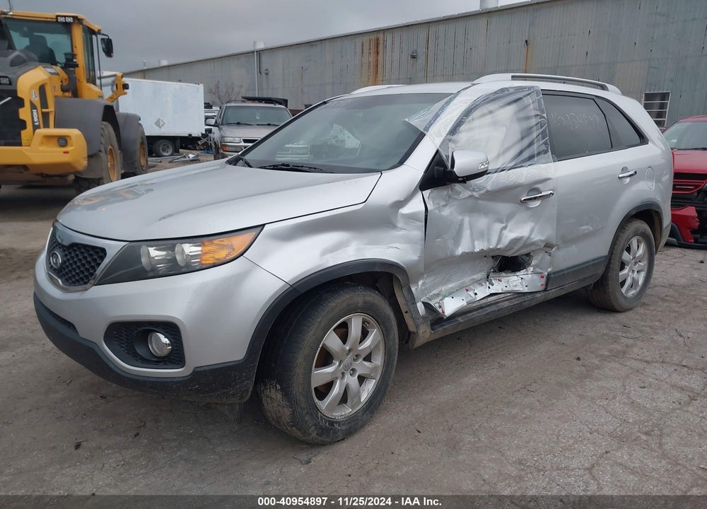 2012 KIA SORENTO LX VIN: 5XYKTDA67CG224911