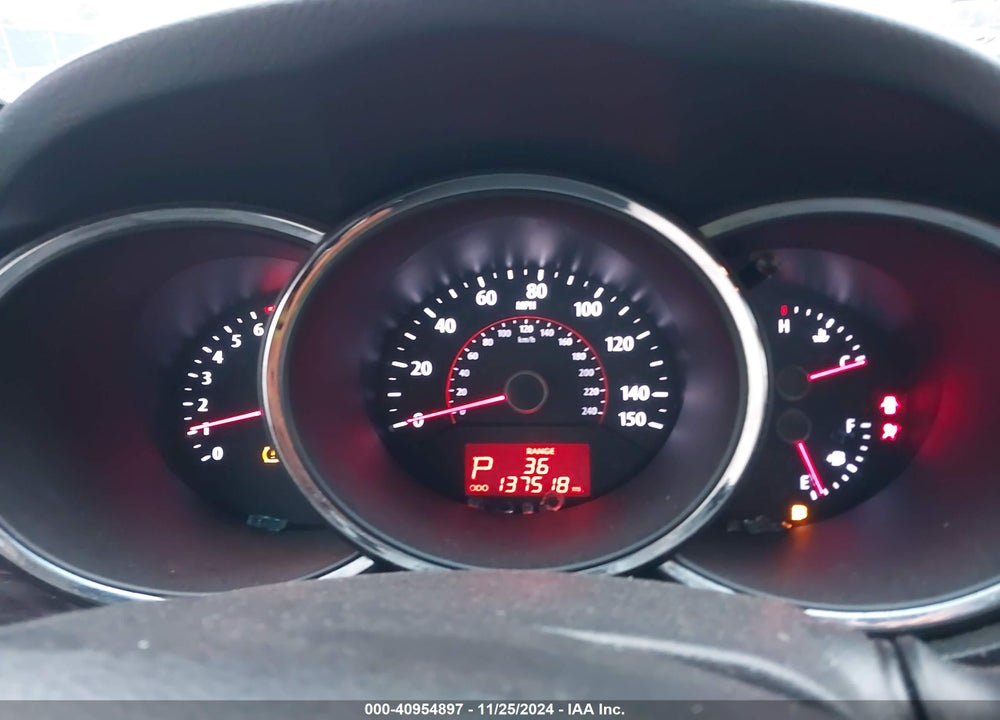 2012 KIA SORENTO LX VIN: 5XYKTDA67CG224911