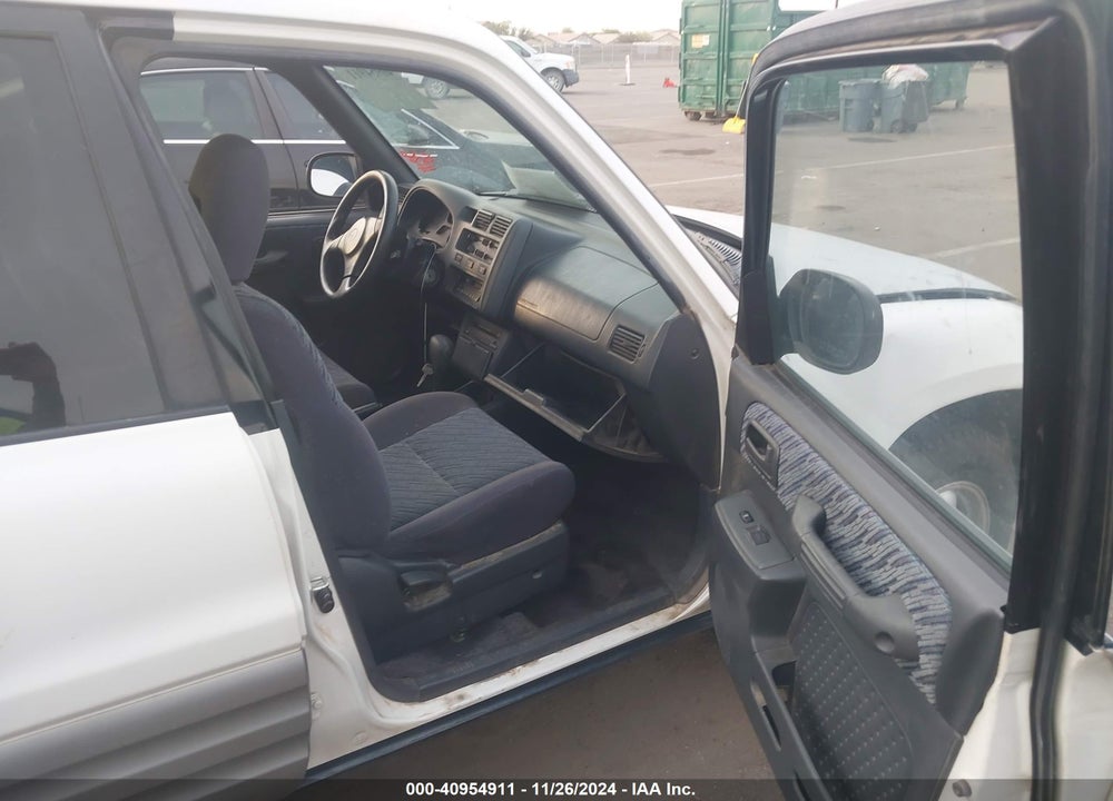 1998 TOYOTA RAV4 VIN: JT3GP10V0W7035461