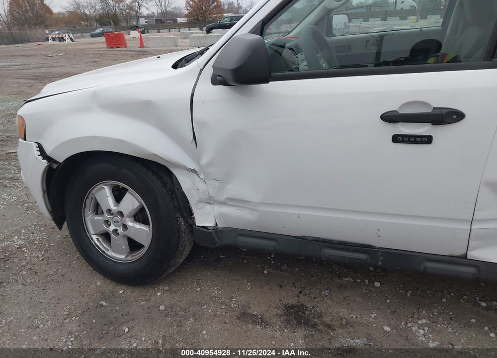 2009 FORD ESCAPE XLT VIN: 1FMCU93G39KC84851