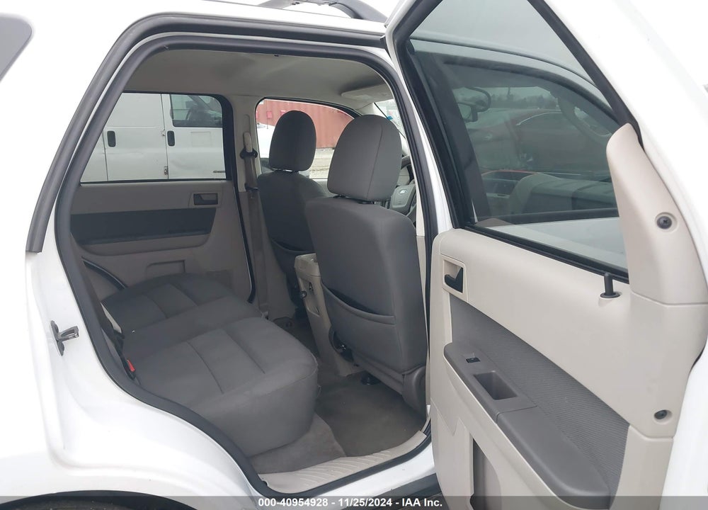 2009 FORD ESCAPE XLT VIN: 1FMCU93G39KC84851
