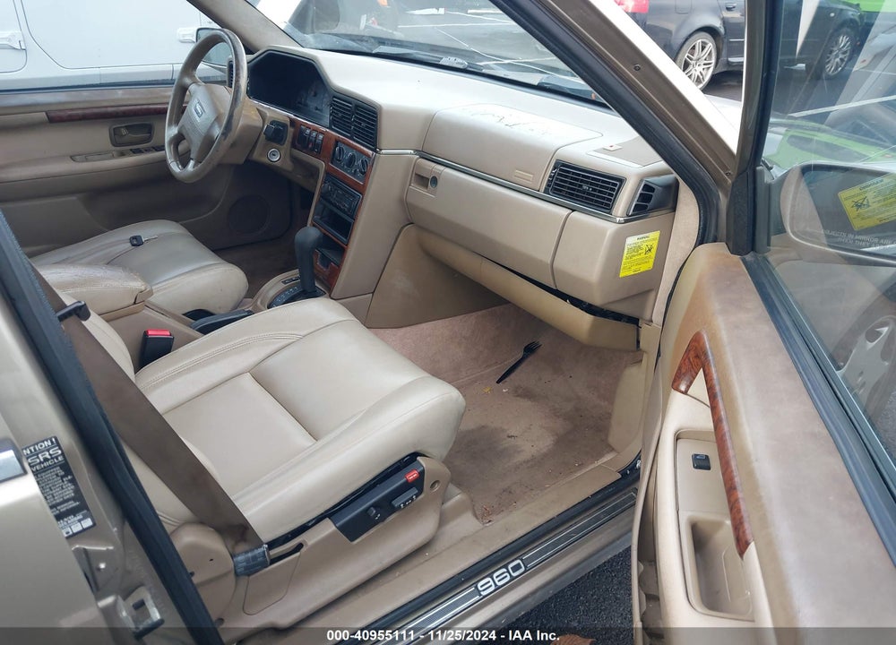 1995 VOLVO 960 VIN: YV1KS9618S1071476