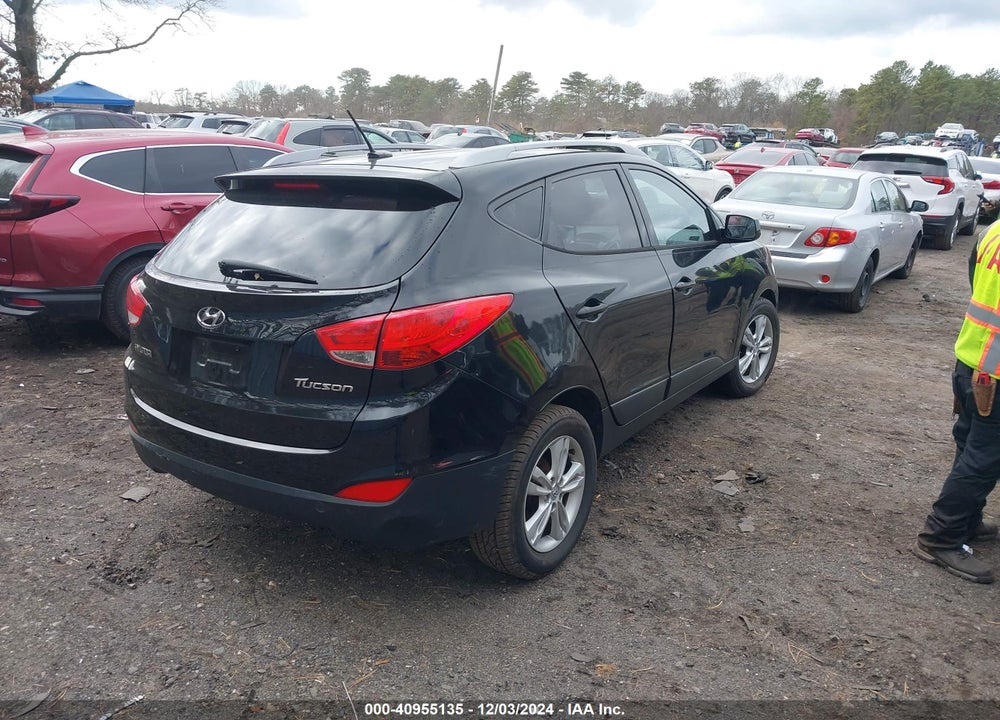 2011 HYUNDAI TUCSON GLS VIN: KM8JU3ACXBU143290
