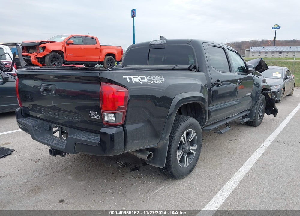 2018 TOYOTA TACOMA VIN: 3TMCZ5AN6JM121415