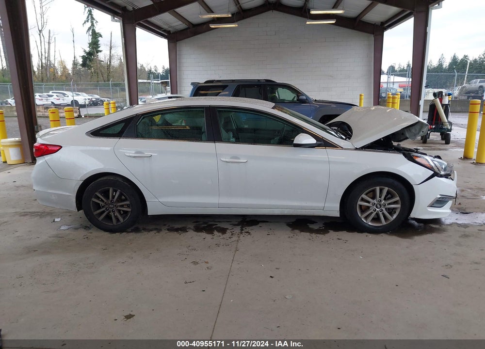 2015 HYUNDAI SONATA SE VIN: 5NPE24AF3FH004436