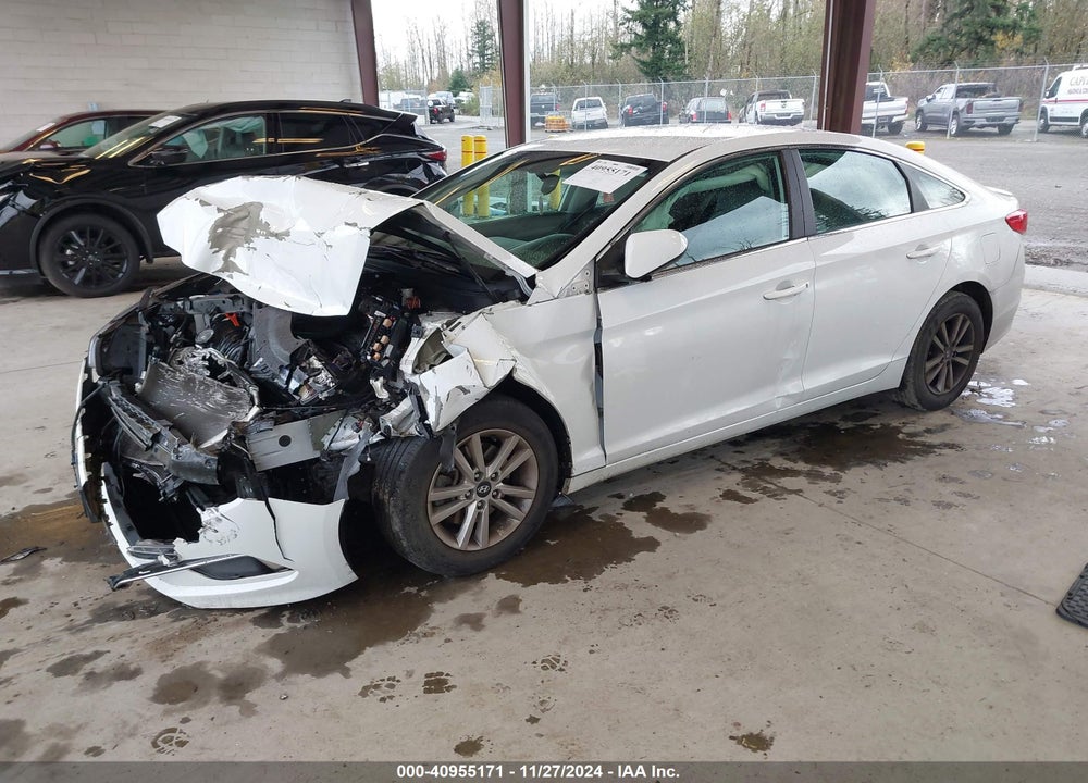 2015 HYUNDAI SONATA SE VIN: 5NPE24AF3FH004436