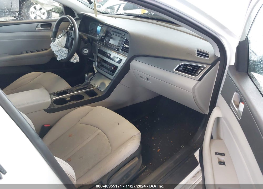 2015 HYUNDAI SONATA SE VIN: 5NPE24AF3FH004436