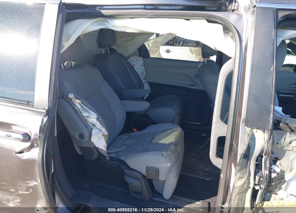2023 TOYOTA SIENNA LIMITED VIN: 5TDZRKEC2PS153417
