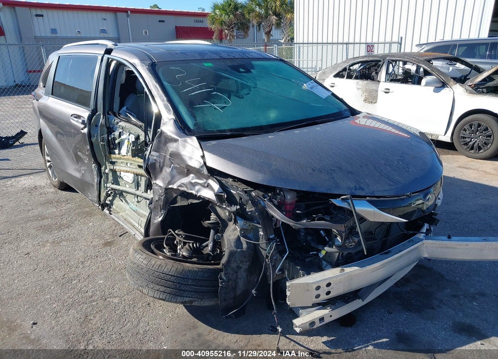 2023 TOYOTA SIENNA LIMITED VIN: 5TDZRKEC2PS153417