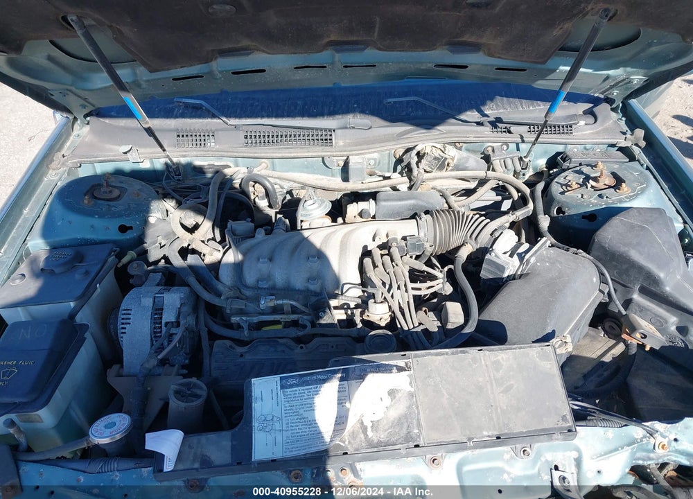 1992 FORD TAURUS VIN: 1FACP50U7NG283199