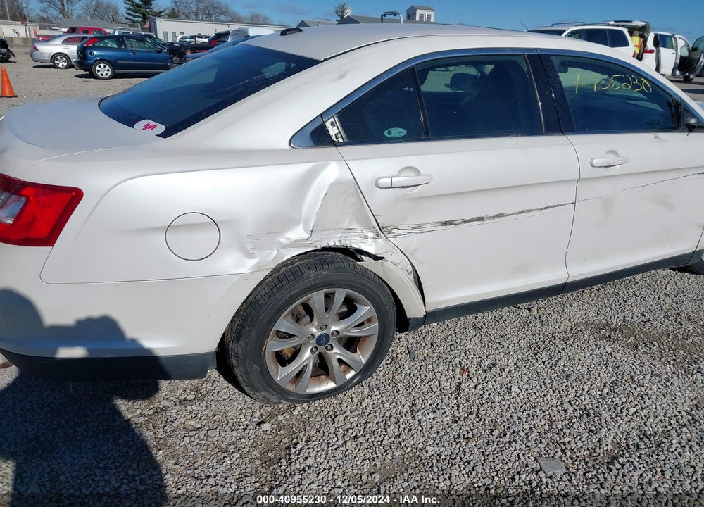 2010 FORD TAURUS VIN: 1FAHP2EW1AG137213