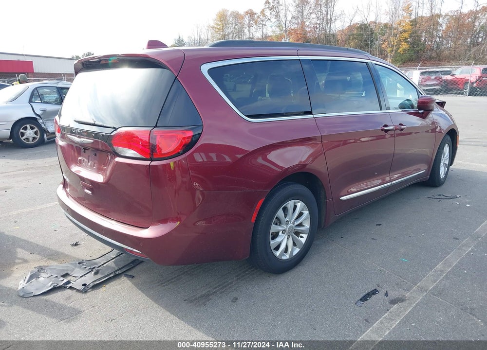 2017 CHRYSLER PACIFICA TOURING L VIN: 2C4RC1BG6HR764807