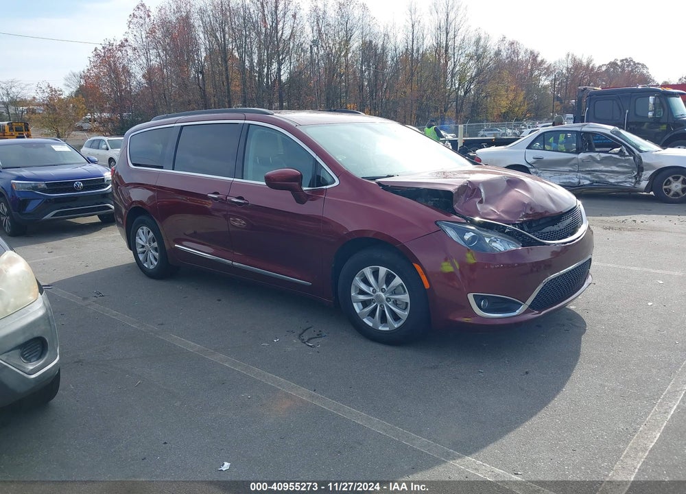 2017 CHRYSLER PACIFICA TOURING L VIN: 2C4RC1BG6HR764807