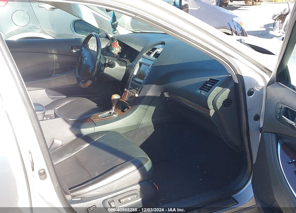 2010 LEXUS ES 350 VIN: JTHBK1EG1A2409546