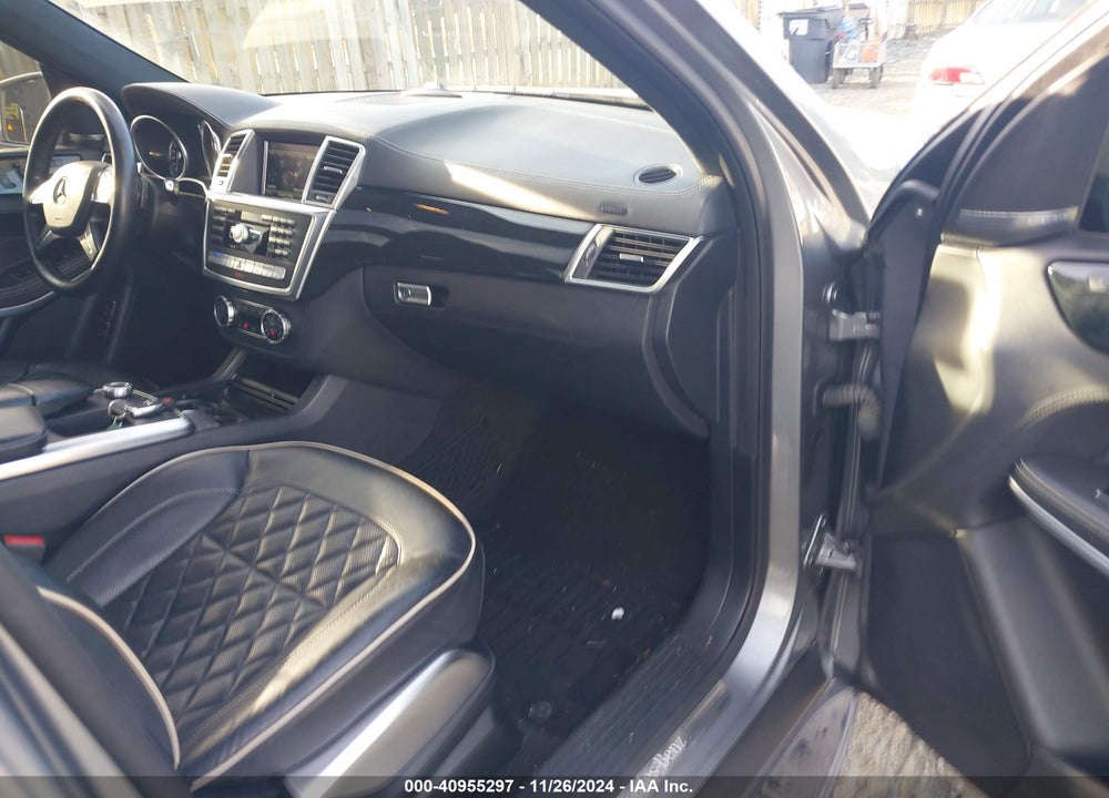 2015 MERCEDES-BENZ GL 550 4MATIC VIN: 4JGDF7DE3FA466339