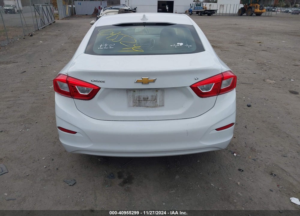 2017 CHEVROLET CRUZE LT AUTO VIN: 1G1BE5SM1H7262841