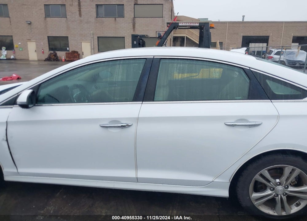 2018 HYUNDAI SONATA VIN: 5NPE34AF4JH651871