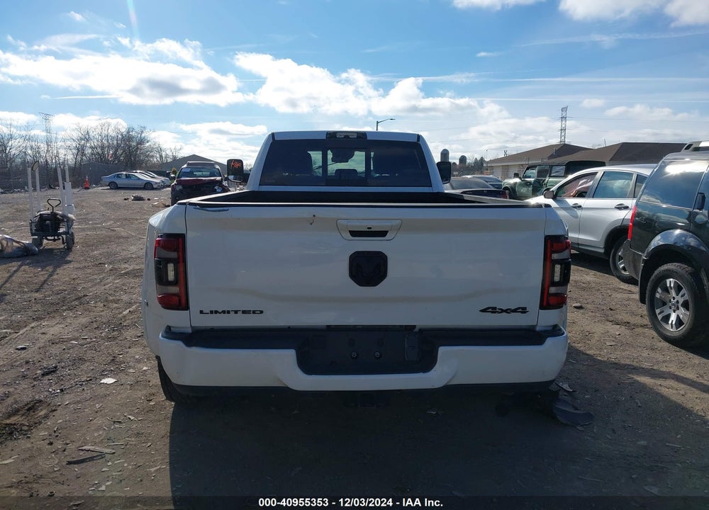 2022 RAM 3500 VIN: 3C63RRRLXNG153306