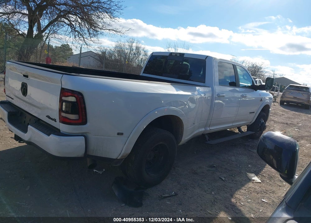 2022 RAM 3500 VIN: 3C63RRRLXNG153306