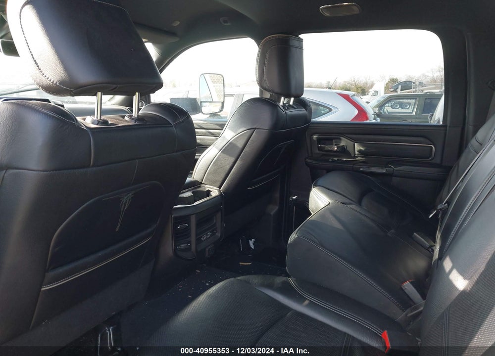 2022 RAM 3500 VIN: 3C63RRRLXNG153306