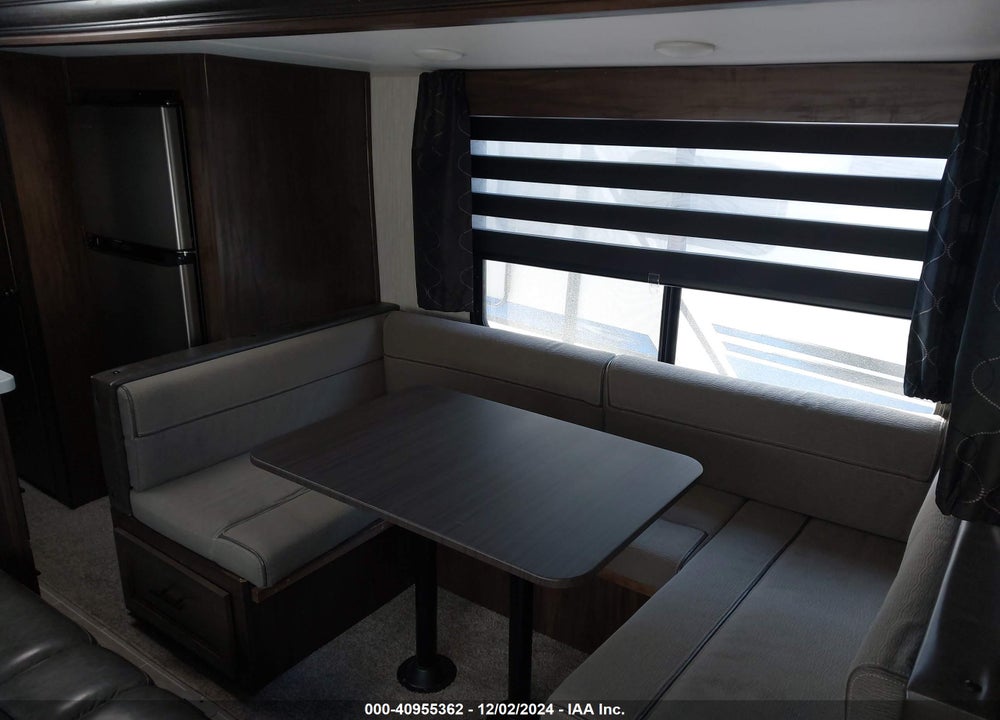 2021 FOREST RIVER CHEROKEE TRAVEL TRAILER VIN: 4X4TCKC28MX147851