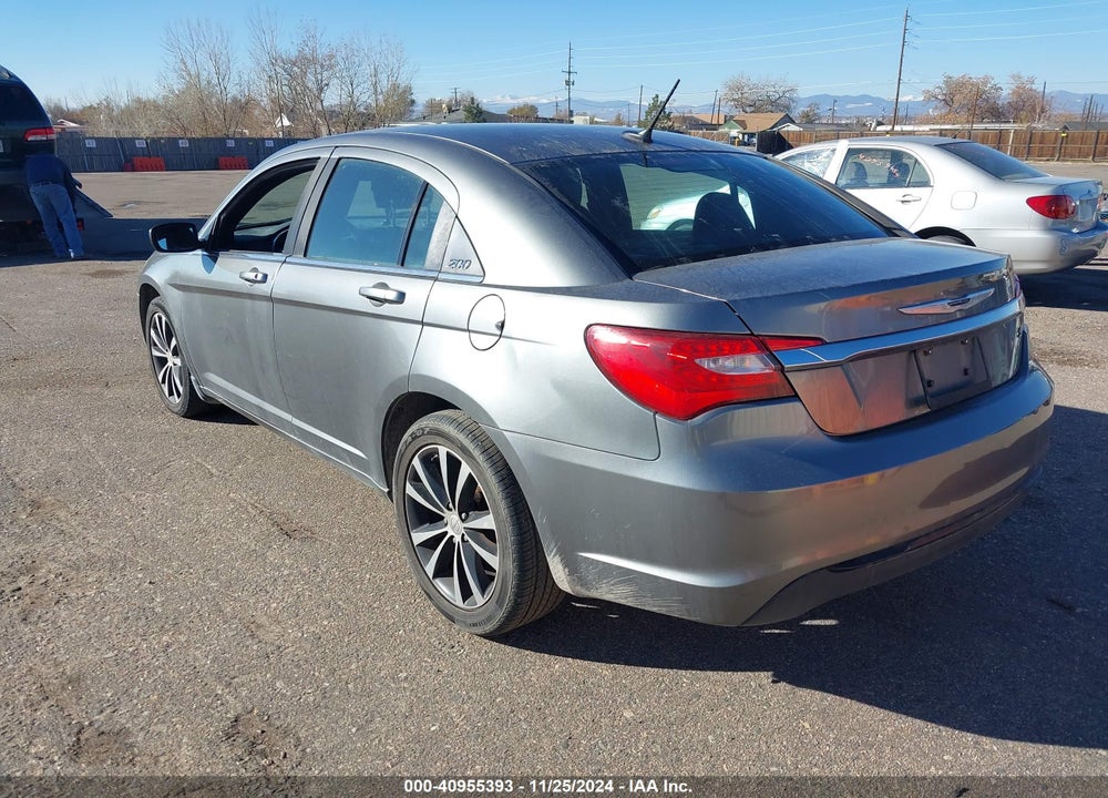 2013 CHRYSLER 200 TOURING VIN: 1C3CCBBB3DN702180