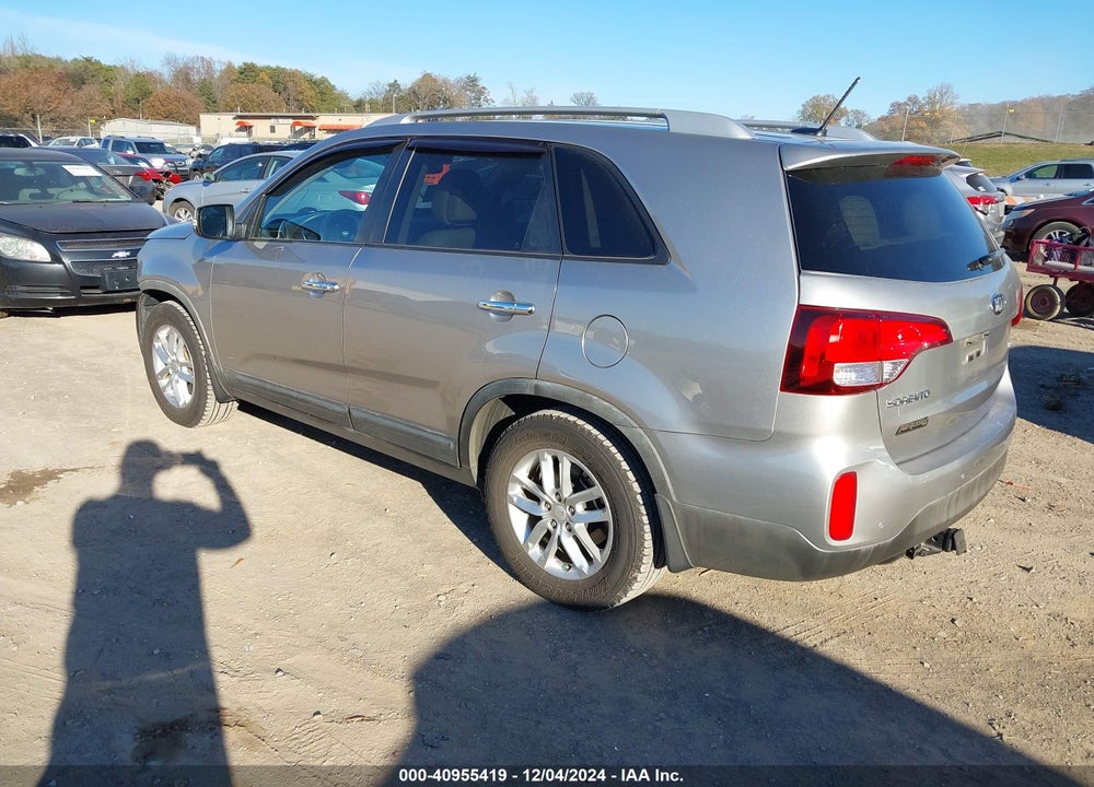 2014 KIA SORENTO LX VIN: 5XYKT4A66EG464566