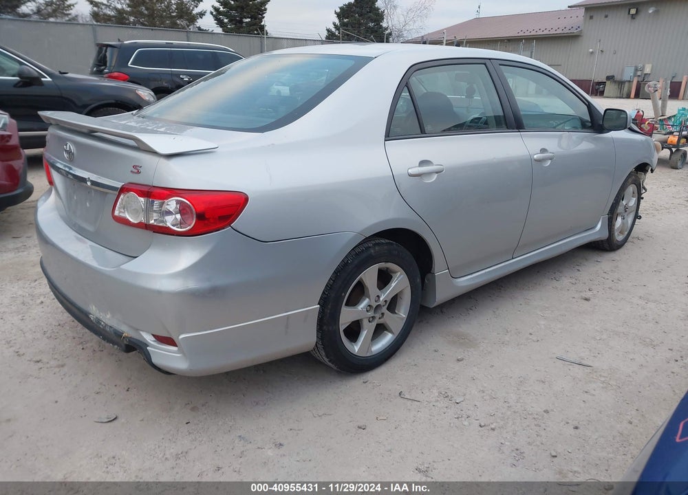 2013 TOYOTA COROLLA S VIN: 2T1BU4EE0DC042950